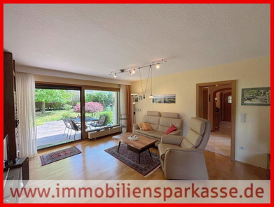 helles Wohnzimmer ...