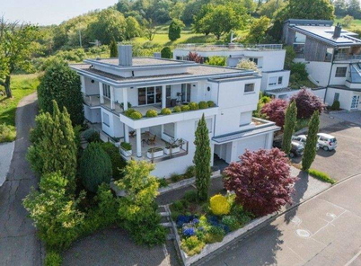 Villa mit 3 Einheiten