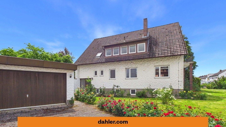 Titelbild Haus m Garage