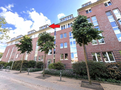 Eingang, Straßenansicht