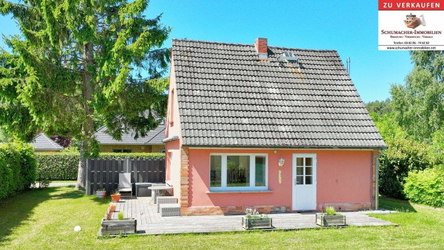 modernes Wochenendhaus