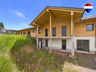 REMAX Immobilien DeLux Einfamilienhaus Rückansicht Heusweiler Mark Borowicz