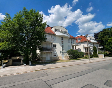 Straßenansicht