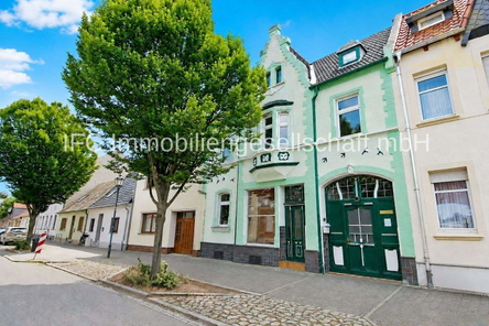 Hausansicht / Straßenseite