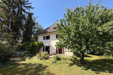 Villa mit Garten