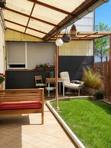 Hausansicht zur EG Wohnung Ter