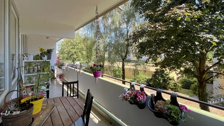 Überdachter Südbalkon