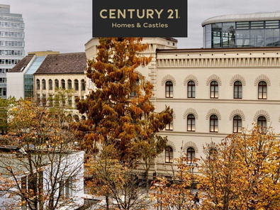 MEGA Ausblick auf die historische Galerie von Saarbrücken