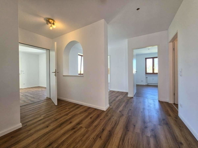 Großzügiger Wohnungsflur