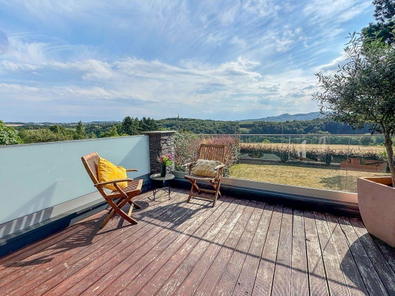 Terrasse mit herrlichem Fernblick ins Siebengebirge