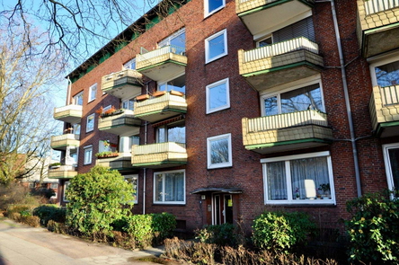 Hausansicht - solide Backsteinfassade