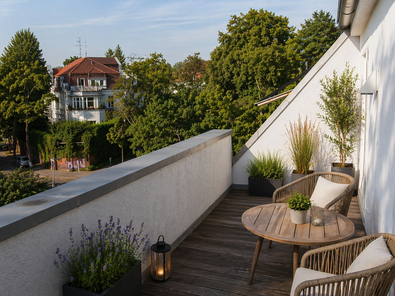 Balkon KI möbliert
