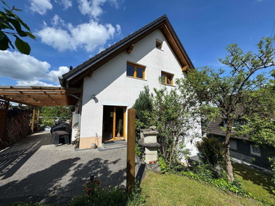 Hausansicht vom Garten aus