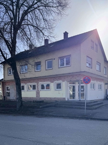 Das Gebäude - Blick aus Nordost