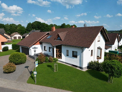 Straßenansicht