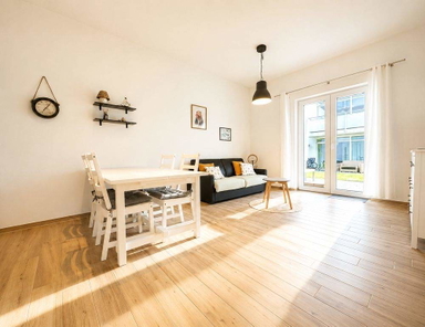 Wohnbereich mit Terrassenzugang