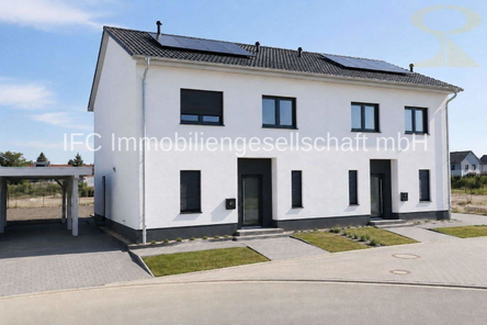 Hausansicht / Straßenseite