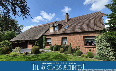 Reetdachbauernhaus mit Wohnhaus