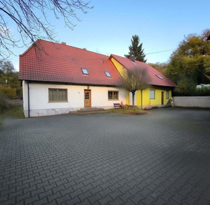 2 Einfamilienhäuser