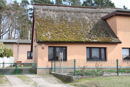 01 Ansicht Strassenfront.JPG