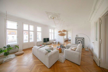 Zimmer zur Straße