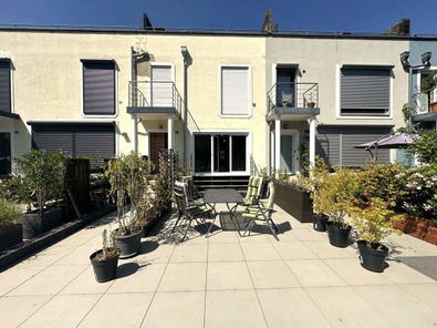 Viel Platz für die ganze Familie RMH mit Dachterrasse, Balkon und Garage in Unkel am Rhein,