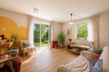 Wohnzimmer virtuell möbliertl