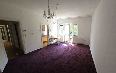 Das Wohnzimmer, hier noch mit Teppich