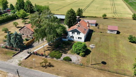 Hofstelle mit Grundstück (2)