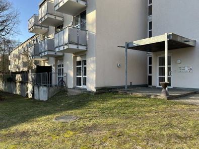 Haupteingang Gebäude