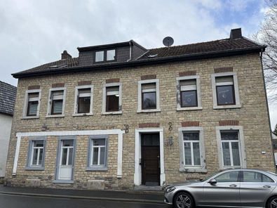 Straßenansicht
