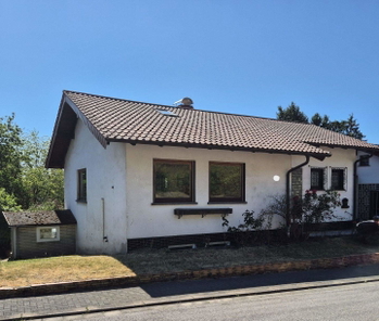 Hausfront 1.jpg