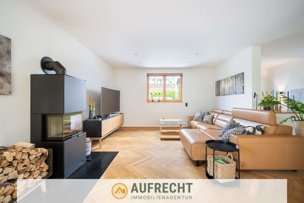 lichtdurchfluteter Wohn-, Koch- &  Essbereich EG
