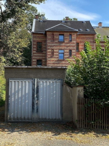 Massive Garage gehört dazu.jpg