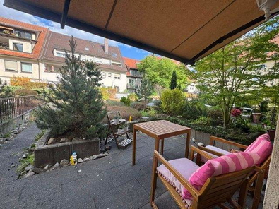 Terrasse zum ruhigen Innenhof