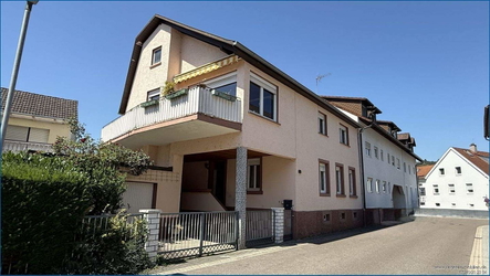 Straßenansicht