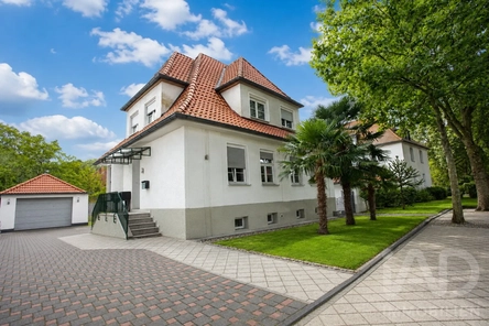 Haus Vorderansicht (KI-gen.)