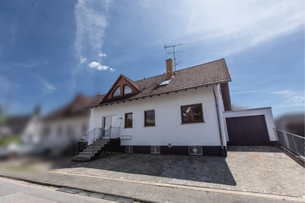 Vorderansicht des Hauses
