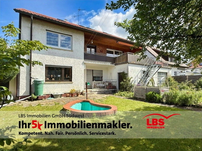 Wohnhaus mit traumhaften Garten