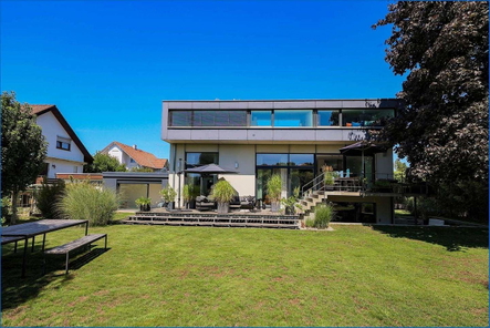 Ansicht Haus aus dem Garten