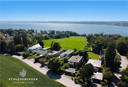 BAUHAUSVILLA MIT SEEBLICK
