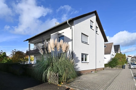 Hausansicht_Balkone