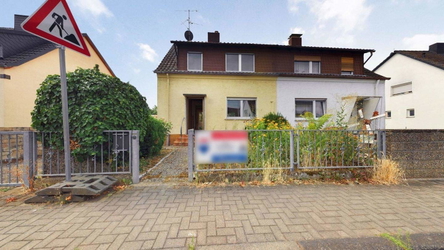 Straßenansicht