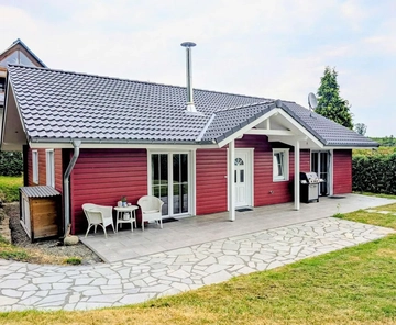 Front mit überdachter Veranda