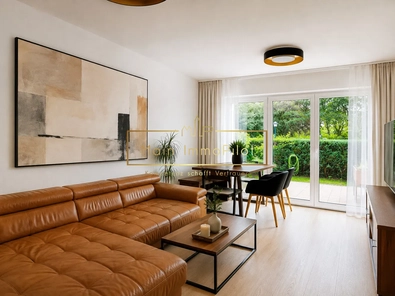 Helles Wohnzimmer mit Gartenbl