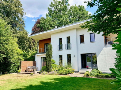 Hausansicht Garten1.jpeg