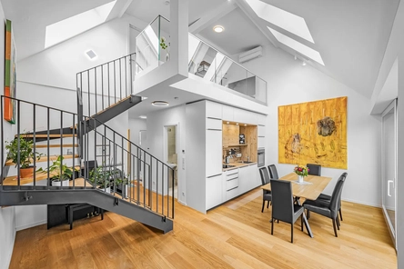 Treppe zur Galerie