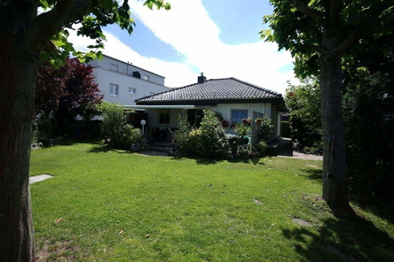 Haus Gartenansicht