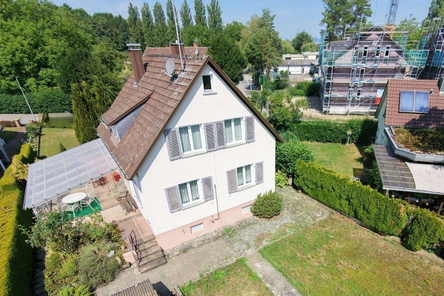 Sitzplatz und Garten