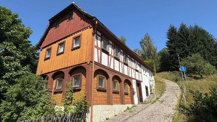 Straßenansicht